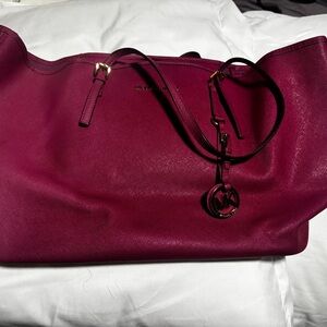 Michael Kors Jet Set Tote Bag - Berry